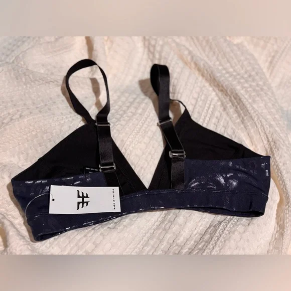 Navy Blue Bralette Heroine Sports Size S BNWT - Picture 4 of 4